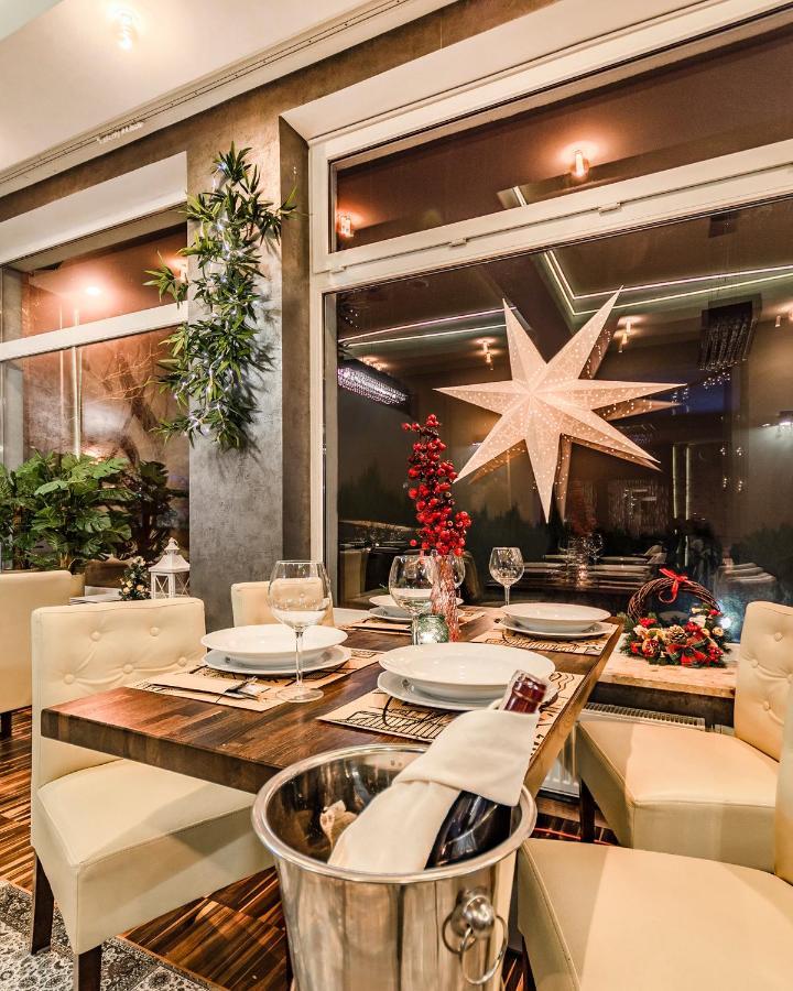 Hotel Zielonki Zielonki  Ngoại thất bức ảnh